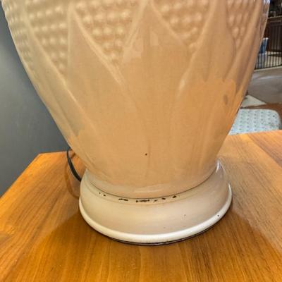 28” Off-white Painted Metal Mid-Century Leaf and Hobnail Design Lamp. Lamp Only.