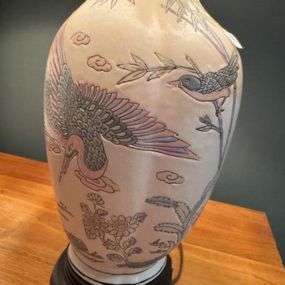 12” Ceramic Table Lamp. Asian Influence with Cranes & Wood Base. Lamp Only.