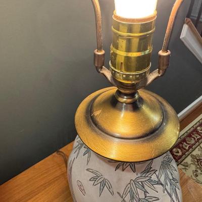 12” Ceramic Table Lamp. Asian Influence with Cranes & Wood Base. Lamp Only.