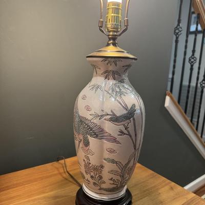 12” Ceramic Table Lamp. Asian Influence with Cranes & Wood Base. Lamp Only.