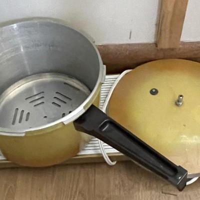 Sale Photo Thumbnail #166: Munsey FB-1 Extra Burner hot plate, and a Presto Pressure Cooker. Please see photos for more details.