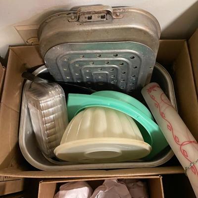 Sale Photo Thumbnail #346: Coffee Pot, Pans, VTG aluminum roasting pan, some Tupperware, waffle maker, wok, and much more. See Photos