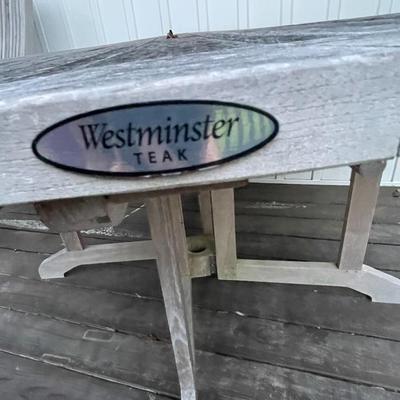Sale Photo Thumbnail #413: The homeowner's said this patio suite is brand new and was never used much at all. The table measures approx. 60" in diam. Please see photos for more details.