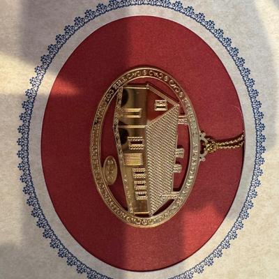 Colonial Williamsburg VA Ornaments. All in envelopes. Gold color. Lot of 11.
