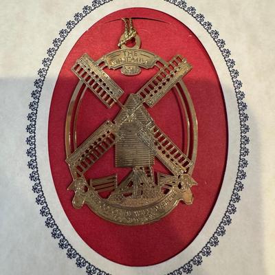 Colonial Williamsburg VA Ornaments. All in envelopes. Gold color. Lot of 11.