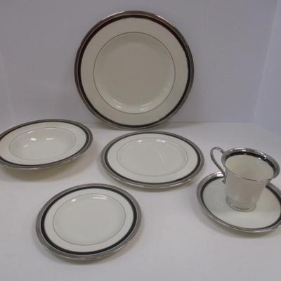 44 Pieces Of Pickard Nocturne Plate Saucers And Cups