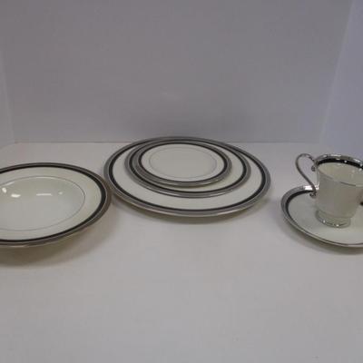 44 Pieces Of Pickard Nocturne Plate Saucers And Cups