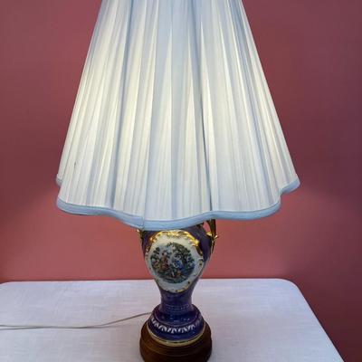 Sale Photo Thumbnail #397: Amazing find! Beautiful ceramic 29" tall lamp in excellent condition picturing George and Martha Washington.
