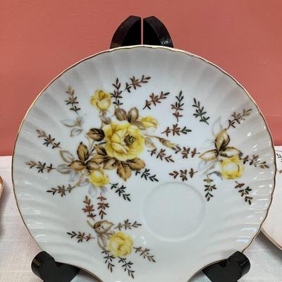 Sale Photo Thumbnail #417: Set of 8 vintage yellow rose snack plates with beautiful floral design