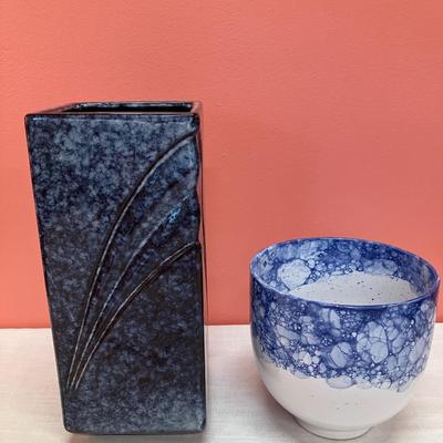 Sale Photo Thumbnail #438: 2 blue ceramic planters. **Pick up only due to weight!!