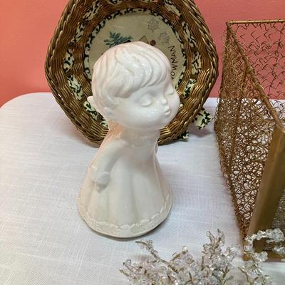 Sale Photo Thumbnail #454: 8 piece holiday lot of gold/white items