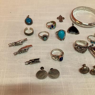 Sale Photo Thumbnail #473: 28 pieces including bracelets, rings, pendants and earrings....all stamped with 925 or sterling indicator