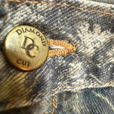 Sale Photo Thumbnail #641