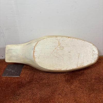 LOT 93 Large Wooden Canadian Goose Decoy/Home Decor, 16inches