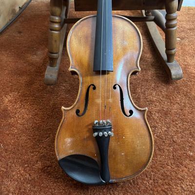 LOT 100: Vintage A. Schroetter Geigenbaumeister Violin & Child's Rocking Chair w/Small Storage Drawer