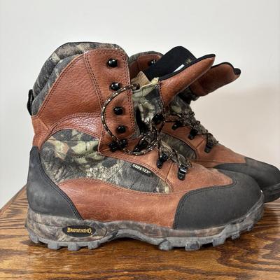 LOT 102: Browning Gortex Men's Boots, Sz 14