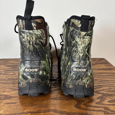 LOT 103: Men's Boots: Red Wing & Bogs, Sz 14
