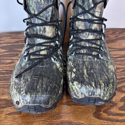 LOT 103: Men's Boots: Red Wing & Bogs, Sz 14