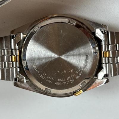 LOT 107: Seiko Automatic Watch w/17 Jewels & Quartz John Deer Watch/Money Clip