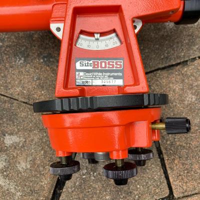 LOT 110: David White Instruments Site Boss Laser Level Model 8085 in Storage Box with Tripod
