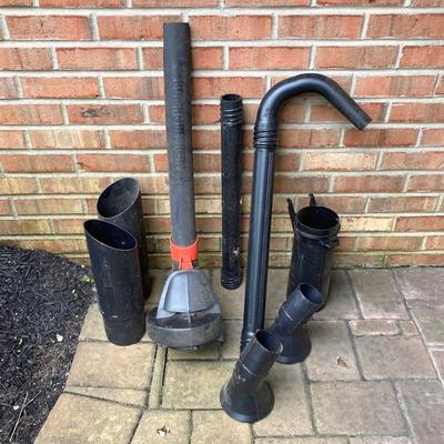 LOT 111: Black & Decker Leaf Hog Vortex Vacuum System with Attachments
