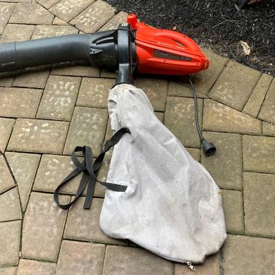 LOT 111: Black & Decker Leaf Hog Vortex Vacuum System with Attachments