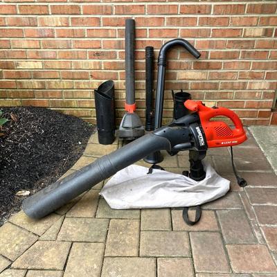 LOT 111: Black & Decker Leaf Hog Vortex Vacuum System with Attachments
