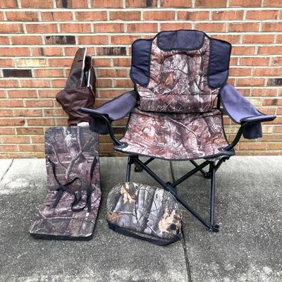 LOT 114: Camouflaged Umbrella Chair and Hunting Seat