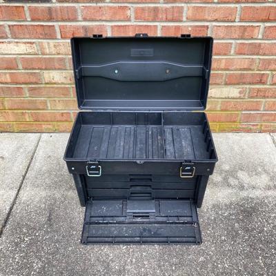 LOT 121: Fishing Rods, Reels by Penn and Daiwa and Other and a Tackle Box