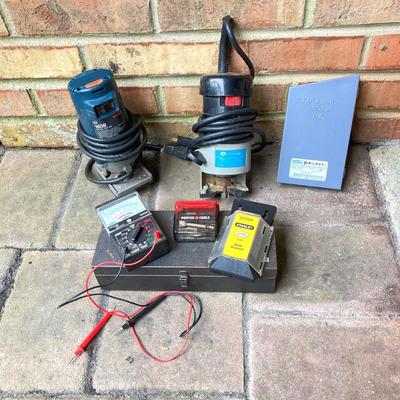 LOT 127: Wilton Bench Vise, Bosch Model 1608 Tool, Rockwell Laminate Trimmer Base Model 3991, Tap and Drill Bits and More