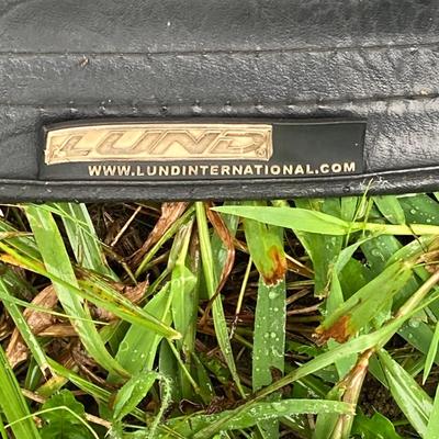 LOT 129: Lund Tonneau Cover