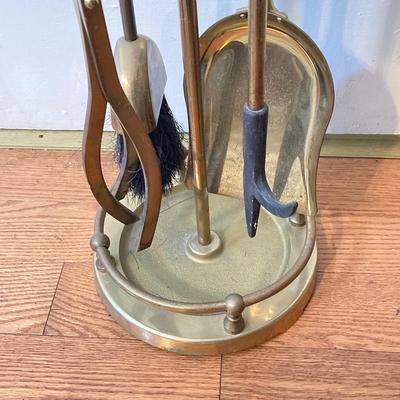 LOT 130: Brass Trimmed Fireplace Screen with Brass Fireplace Tools / Stand