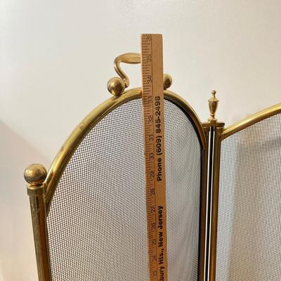 LOT 131: Brass Fireplace Screen