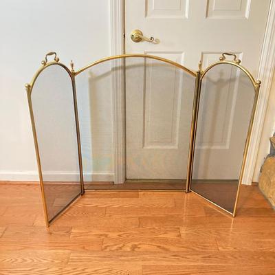 LOT 131: Brass Fireplace Screen