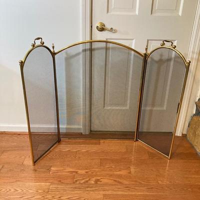 LOT 131: Brass Fireplace Screen