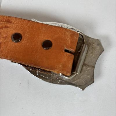 LOT 138: Rodeo Cowboy Belt Buckle w/Leather Belt & Uncle Henry Schrade Pocket Knife
