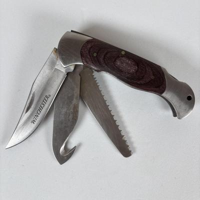 LOT 139: Camillus #4 Pocket Knife w/Lawn Doctor Case & Winchester Pocket Knife & Case