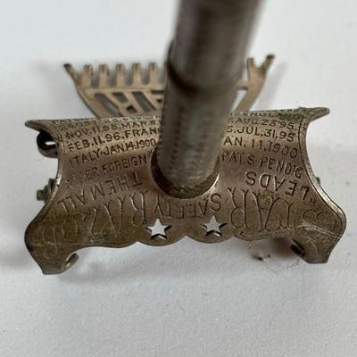 LOT 140: Vintage Clippers & Star Safety Razor