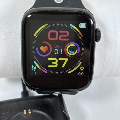 LOT 143: Smart Watch/Fitness Tracker