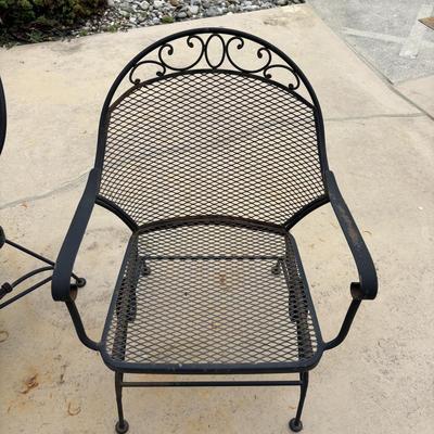 LOT 148: Metal Outdoor Table & Chairs