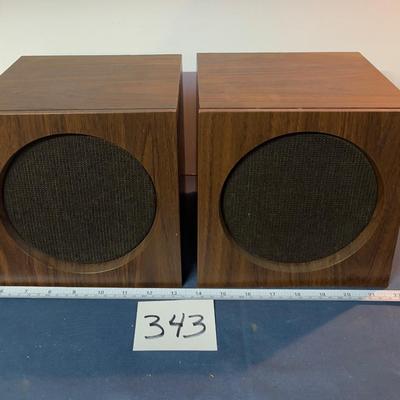 Speaker Lot