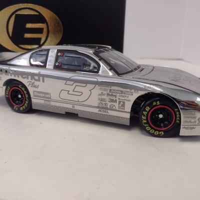 Sale Photo Thumbnail #808: Action Racing Elite Limited Edition Dale Earnhardt 75th Win #3 GM Goodwrench 2000 Monte Carlo with Original Box