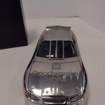 Sale Photo Thumbnail #807: Action Racing Elite Limited Edition Dale Earnhardt 75th Win #3 GM Goodwrench 2000 Monte Carlo with Original Box