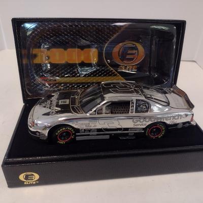 Sale Photo Thumbnail #805: Action Racing Elite Limited Edition Dale Earnhardt 75th Win #3 GM Goodwrench 2000 Monte Carlo with Original Box