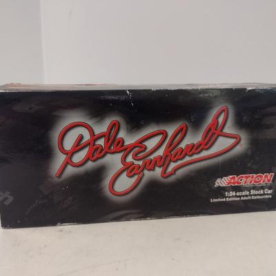 Sale Photo Thumbnail #866: Action Racing Limited Edition Die Cast Dale Earnhardt #3 GM Goodwrench Service Plus 2001 Monte Carlo with Original Box
