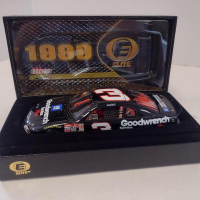 Sale Photo Thumbnail #886: Action Racing Elite Limited Edition Die Cast Dale Earnhardt #3 GM Goodwrench Service Plus 1999 Monte Carlo with Original Box