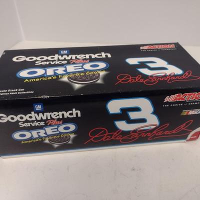 Sale Photo Thumbnail #972: Action Racing Limited Edition Dale Earnhardt Die Cast NASCAR #3 GM Goodwrench Oreo 2001 Monte Carlo with Original Box