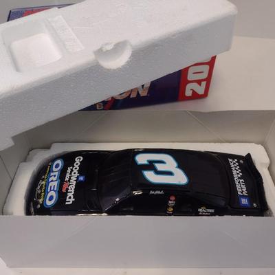 Sale Photo Thumbnail #974: Action Racing Limited Edition Dale Earnhardt Die Cast NASCAR #3 GM Goodwrench Oreo 2001 Monte Carlo with Original Box