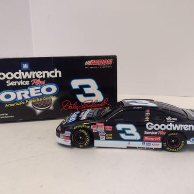 Sale Photo Thumbnail #975: Action Racing Limited Edition Dale Earnhardt Die Cast NASCAR #3 GM Goodwrench Oreo 2001 Monte Carlo with Original Box