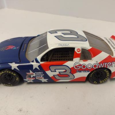 Sale Photo Thumbnail #1009: Revell Die Cast Dale Earnhardt #3 GM Goodwrench Special Edition 1991 Monte Carlo in Original Box